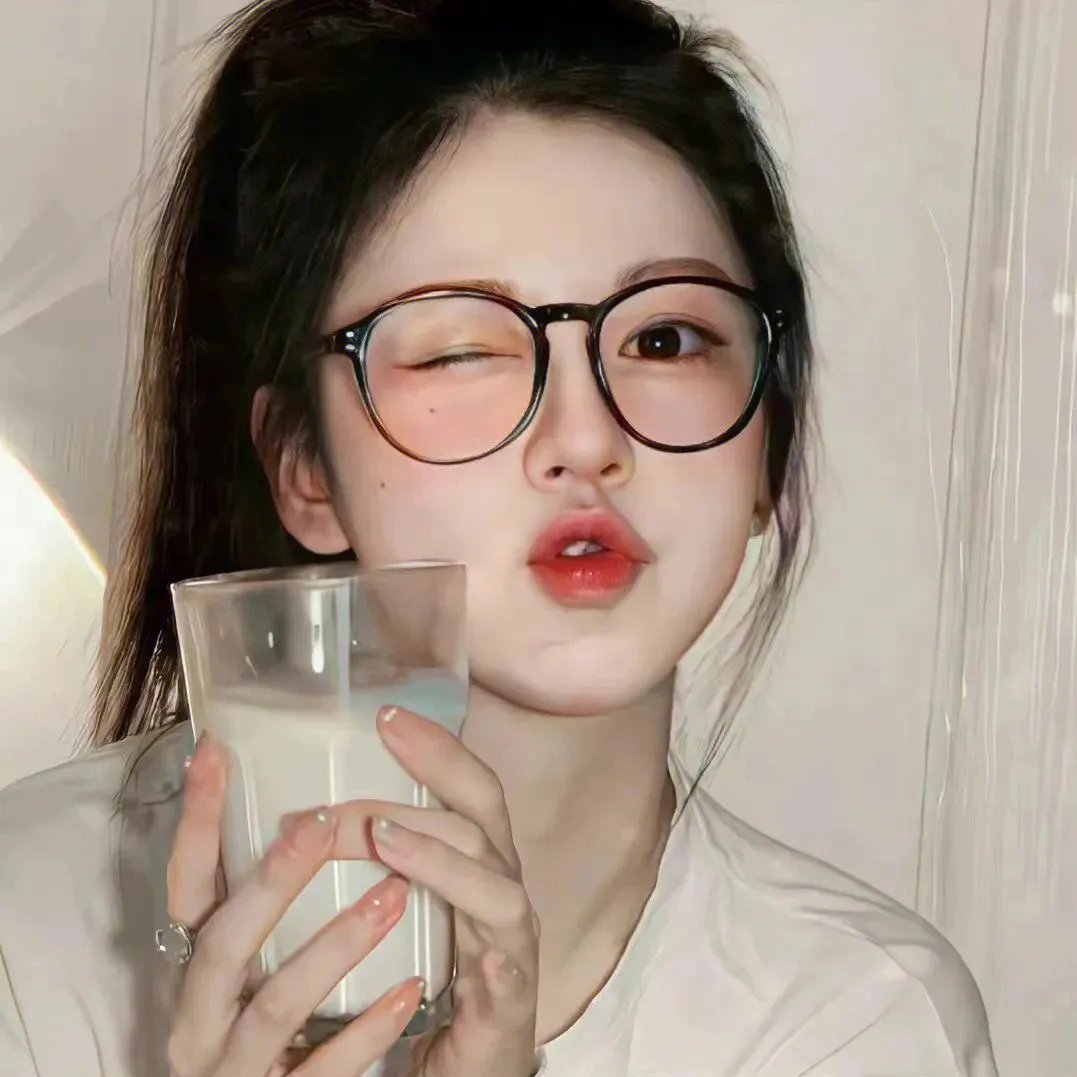 草裙春色