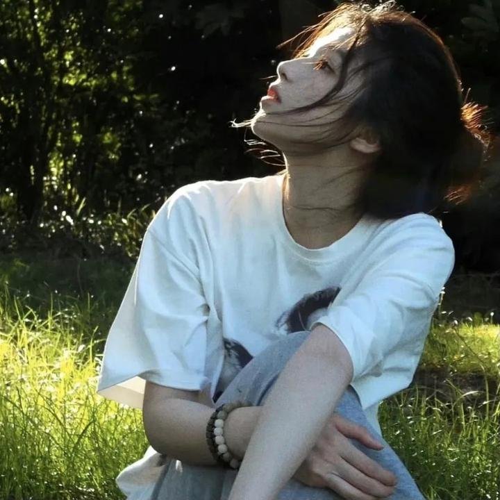 三条黑暗的街道